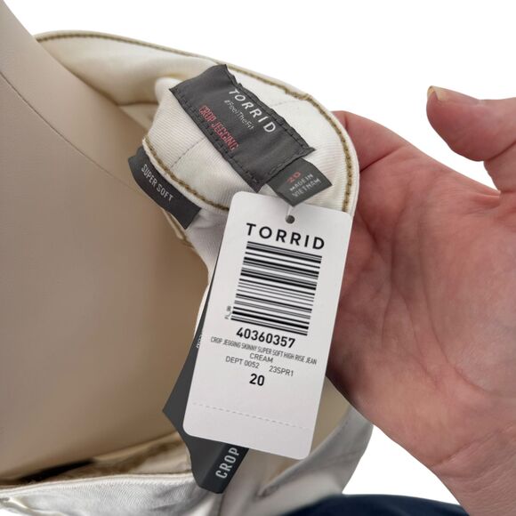 Torrid Crop Jegging Jean 20 2X White Cream Super Soft High Rise Skinny Stretch - Picture 15 of 16